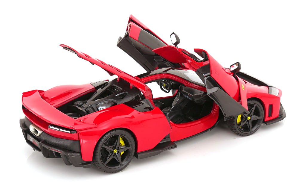 Ferrari F80 red 1:18 Bburago