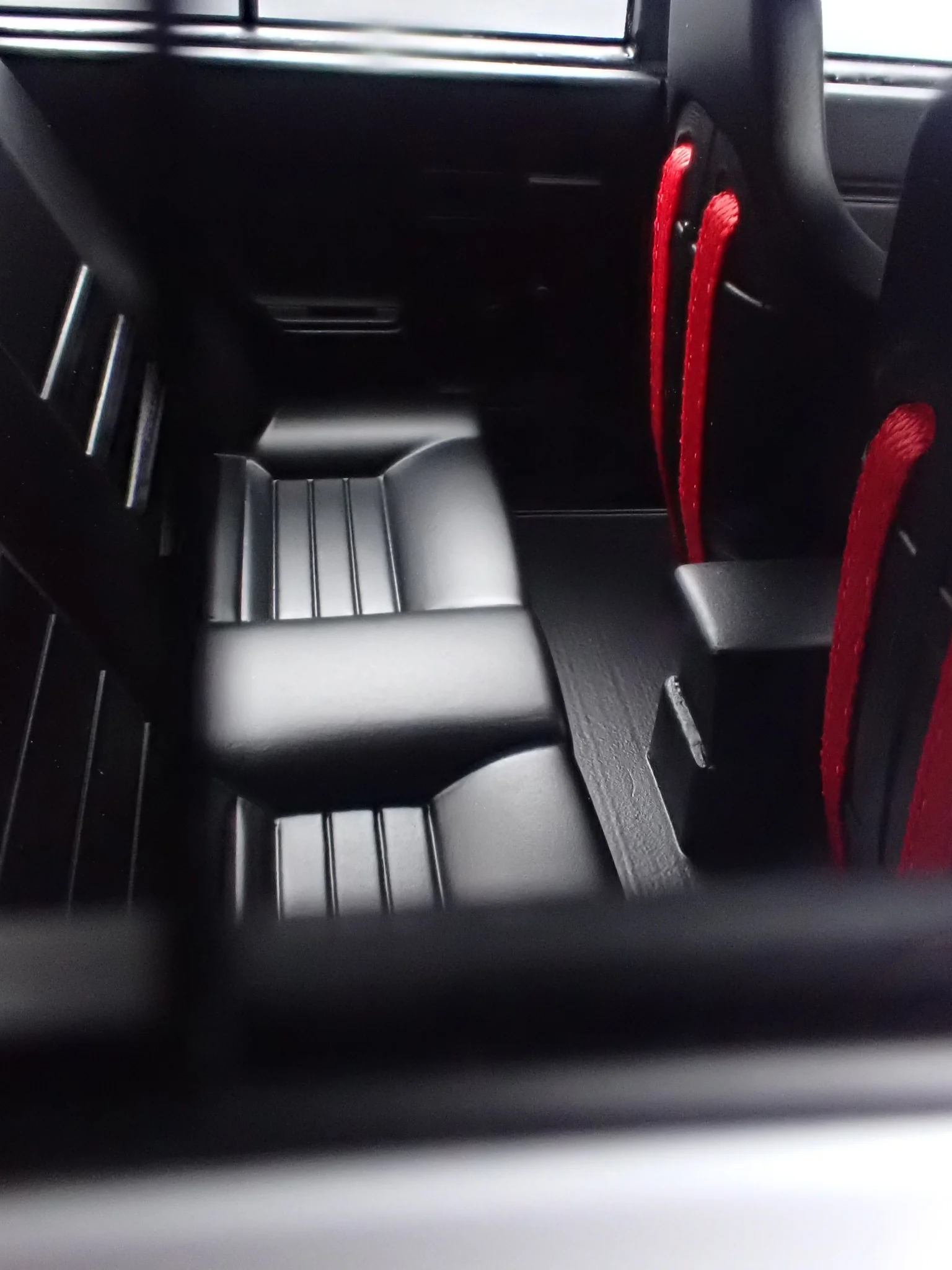 Mitsubishi Lancer EX GSR Turbo white 1:18 Ignition Model