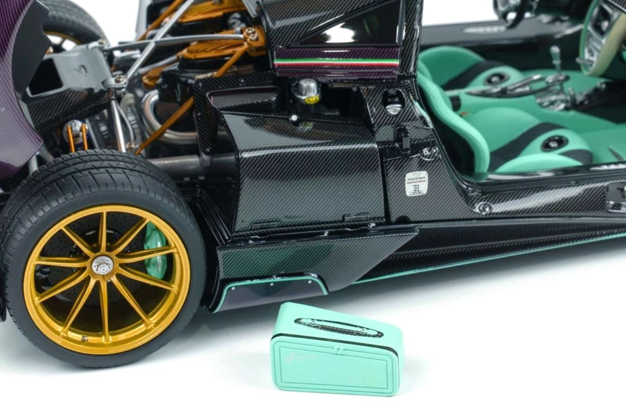 Pagani Huayra Dinastia Yazi 2026 purple i 1:18 Almost Real