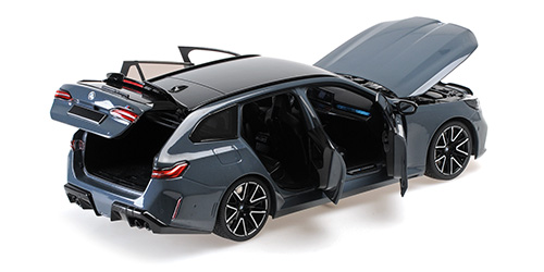 BMW M5 Touring 2024 grey metallic 1:18 Minichamps 