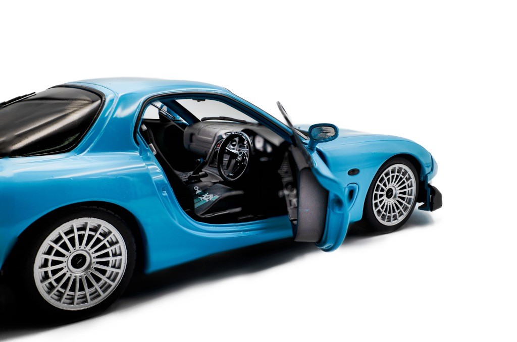 Mazda RX7 FD3RS Solido Works 1999 blue 1:18 Solido