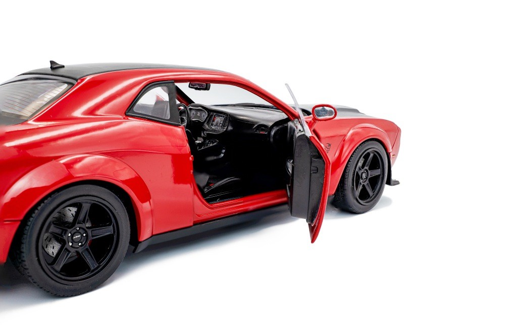 Dodge Challenger Demon 2023 red 1:18 Solido