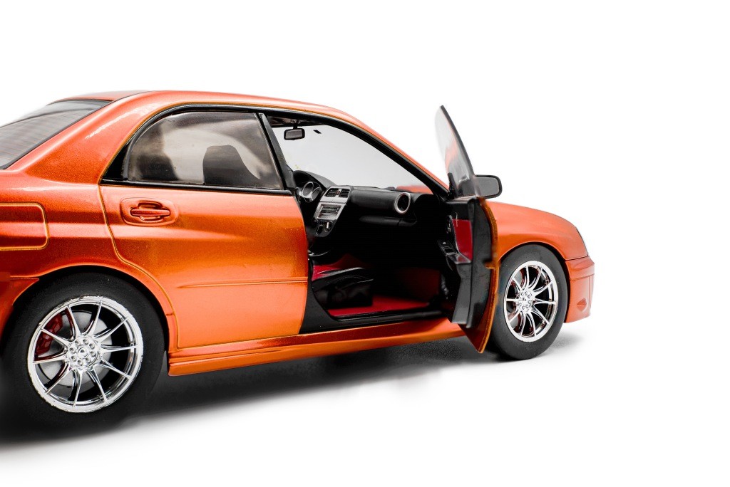 Subaru Impreza WRX STI 2003 orange metallic 1:18 Solido