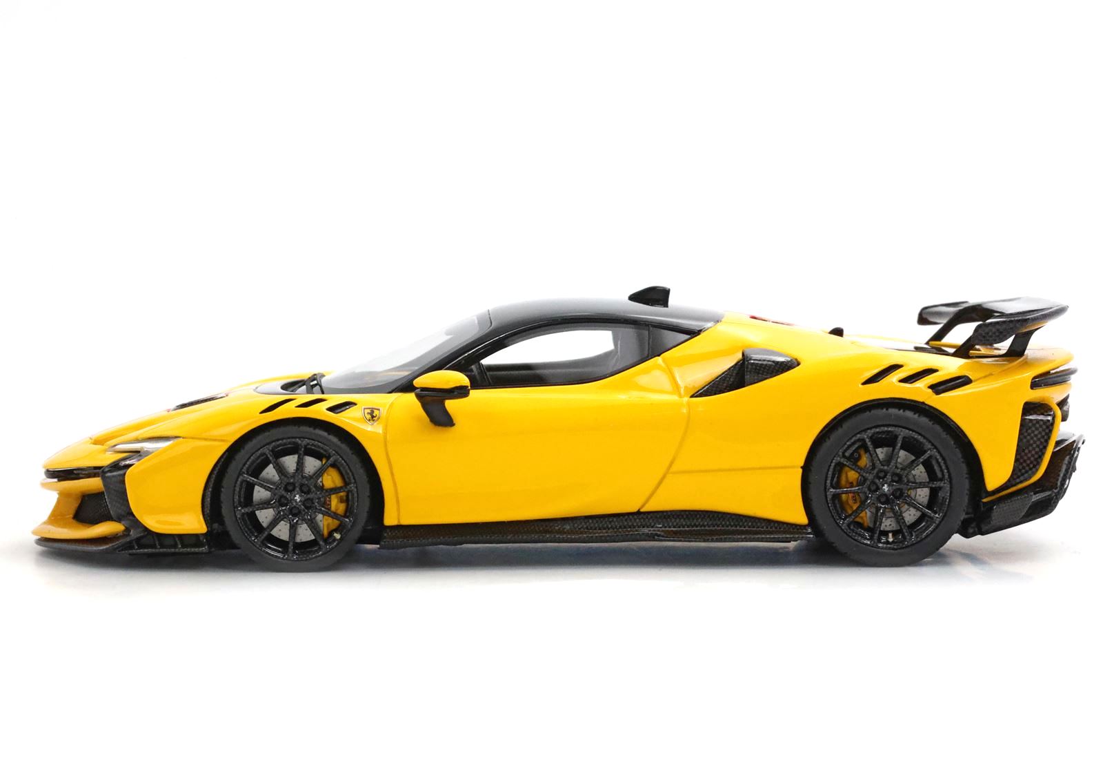 Ferrari SF90 XX Stradale Giallo Modena with Italian stripe 1:43 B.B.R.