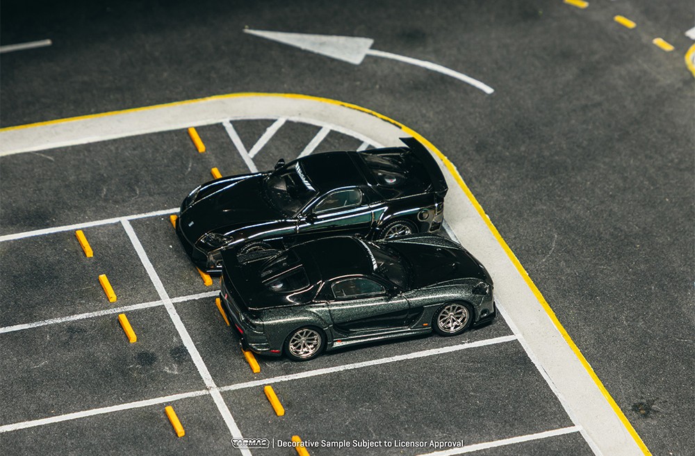Mazda RX-7 VeilSide Fortune7 grey metallic/black 1:64 Tarmac