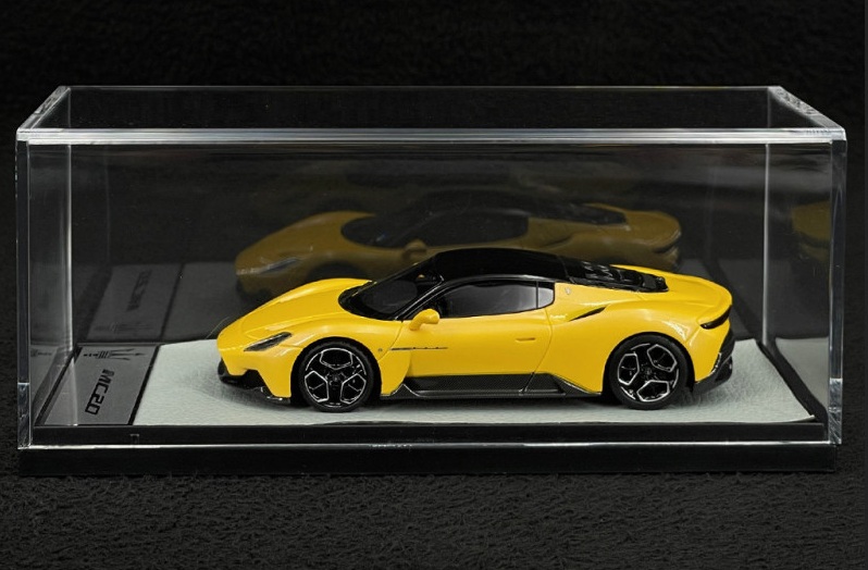 Maserati MC20 2020 yellow/gloss black roof 1:43 B.B.R.
