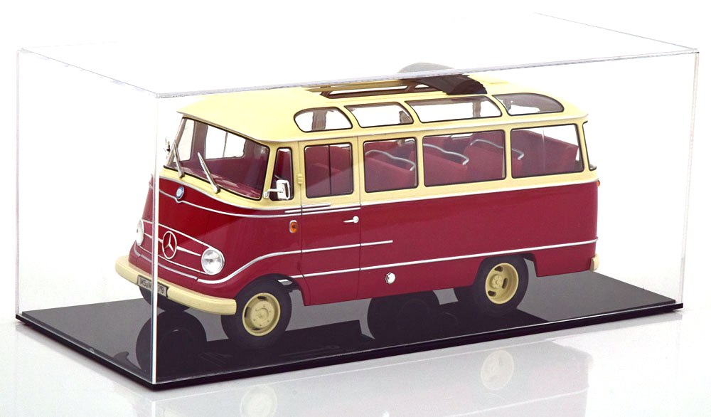 Plastová vitrína pro modely 1:18 Jewel Cases