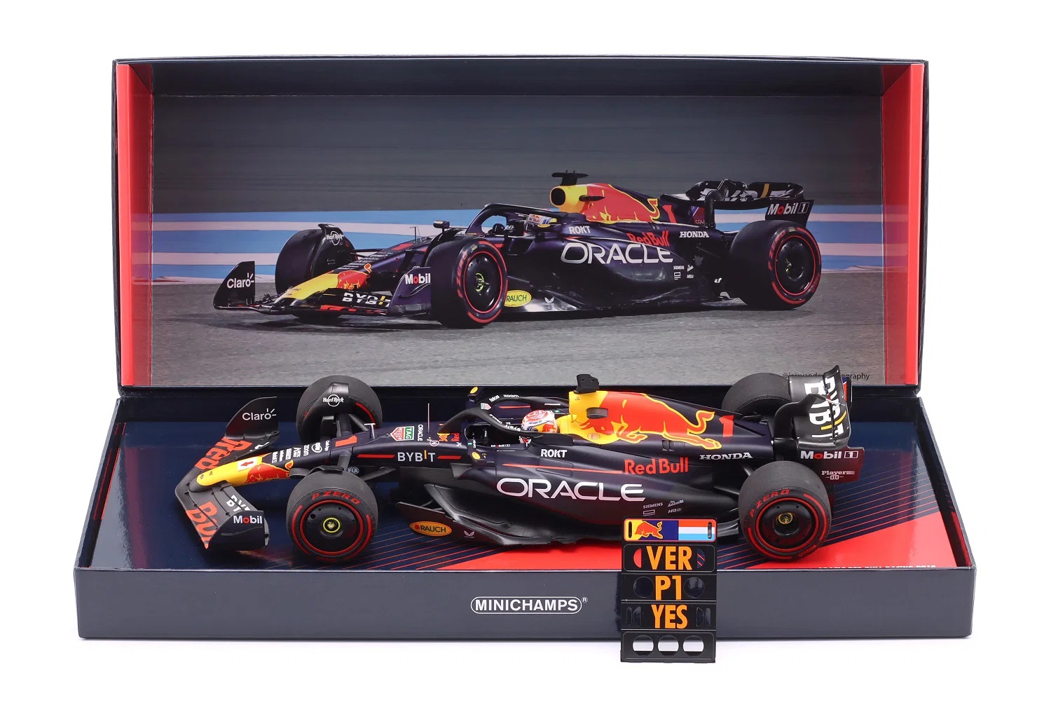 Red Bull RB19 Oracle #1 M.Verstappen Winner Bahrain GP Formula 1 World Champion 2023 1:18 Minichamps