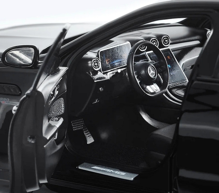 Mercedes-AMG C 63 S E Performance obsidian black 1:18 NZG