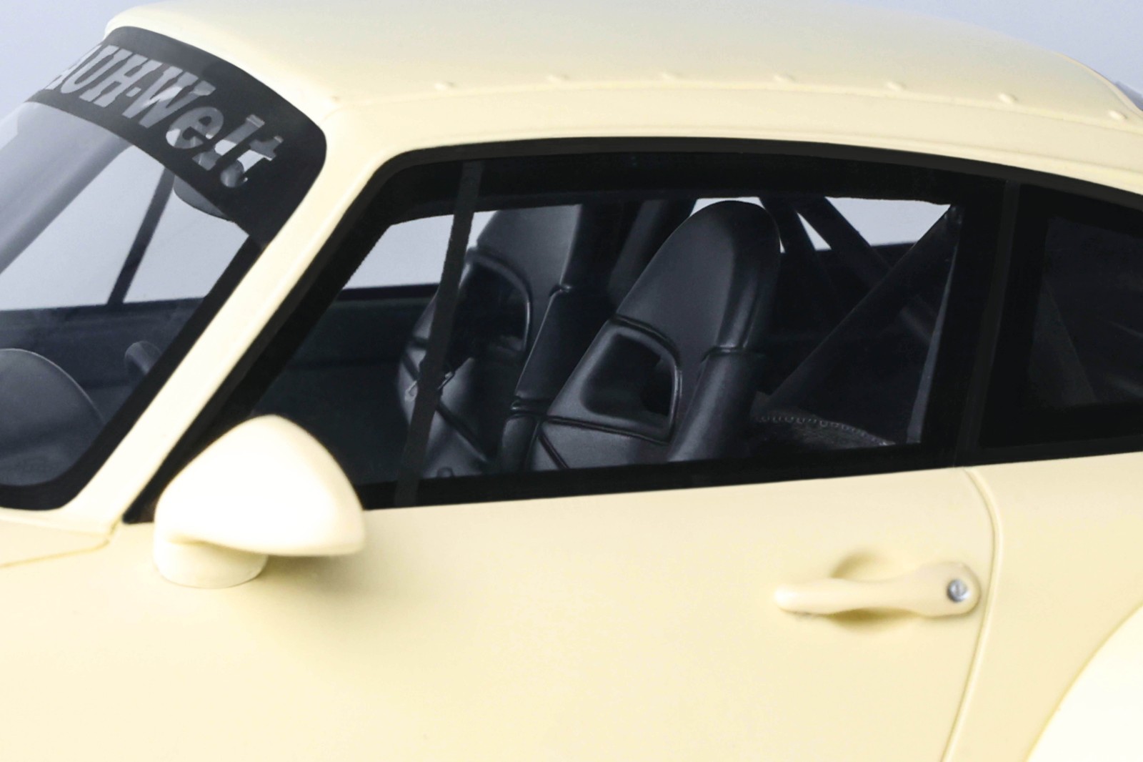 Porsche RWB Sandstorm 2023 beige 1:18 GT Spirit