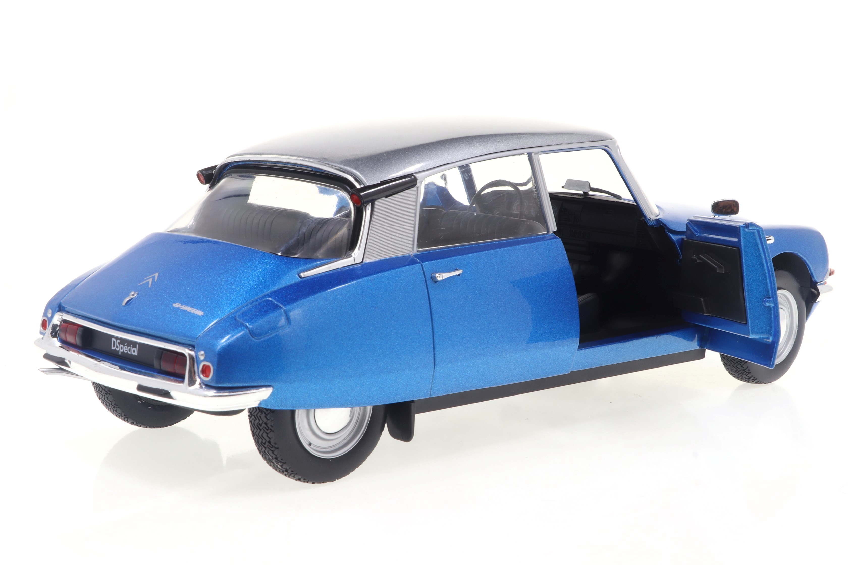 Citroen D Special 1972 blue 1:18 Solido