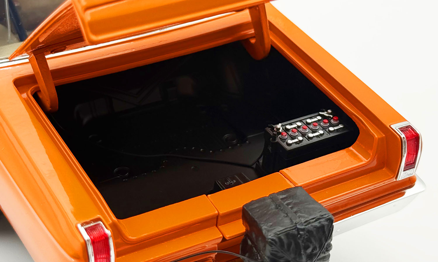 Dodge Coronet AWB *Go Man Go * 1965 orange 1:18 Acme Diecast