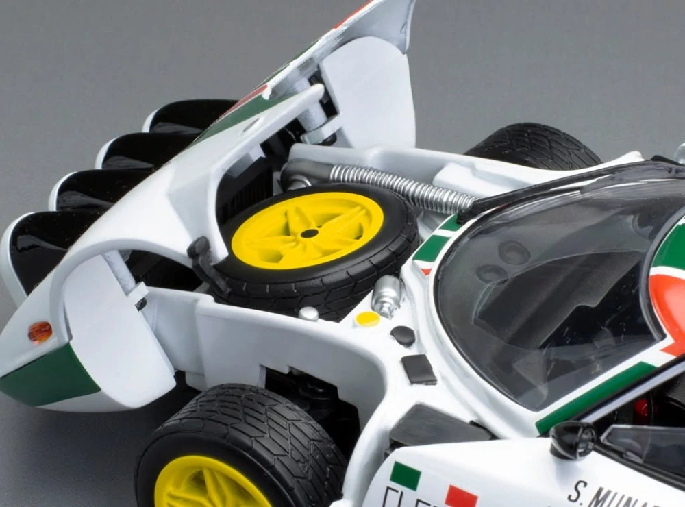 Lancia Stratos HF #1 Munari/Maiga Rally Portugal 1976 1:18 Sun Star