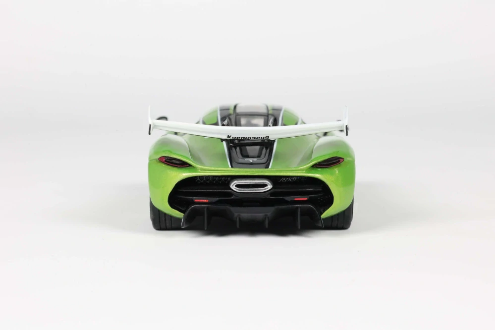 Koenigsegg Jesko 2022 green metallic 1:43 Solido