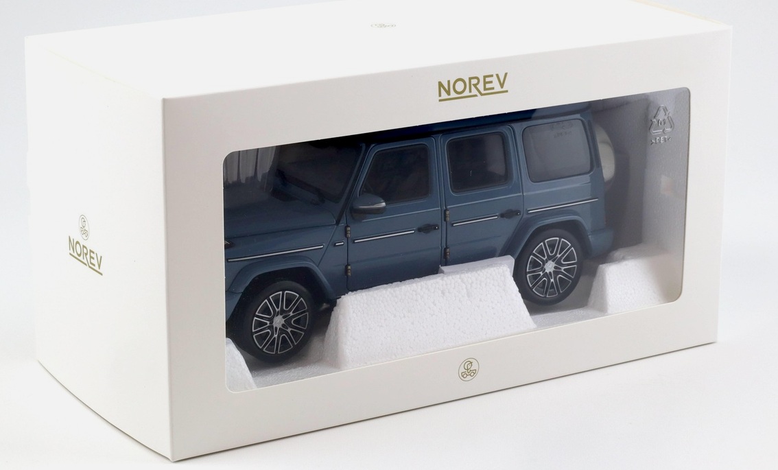 Mercedes-Benz G 2024 vintage blue 1:18 Norev