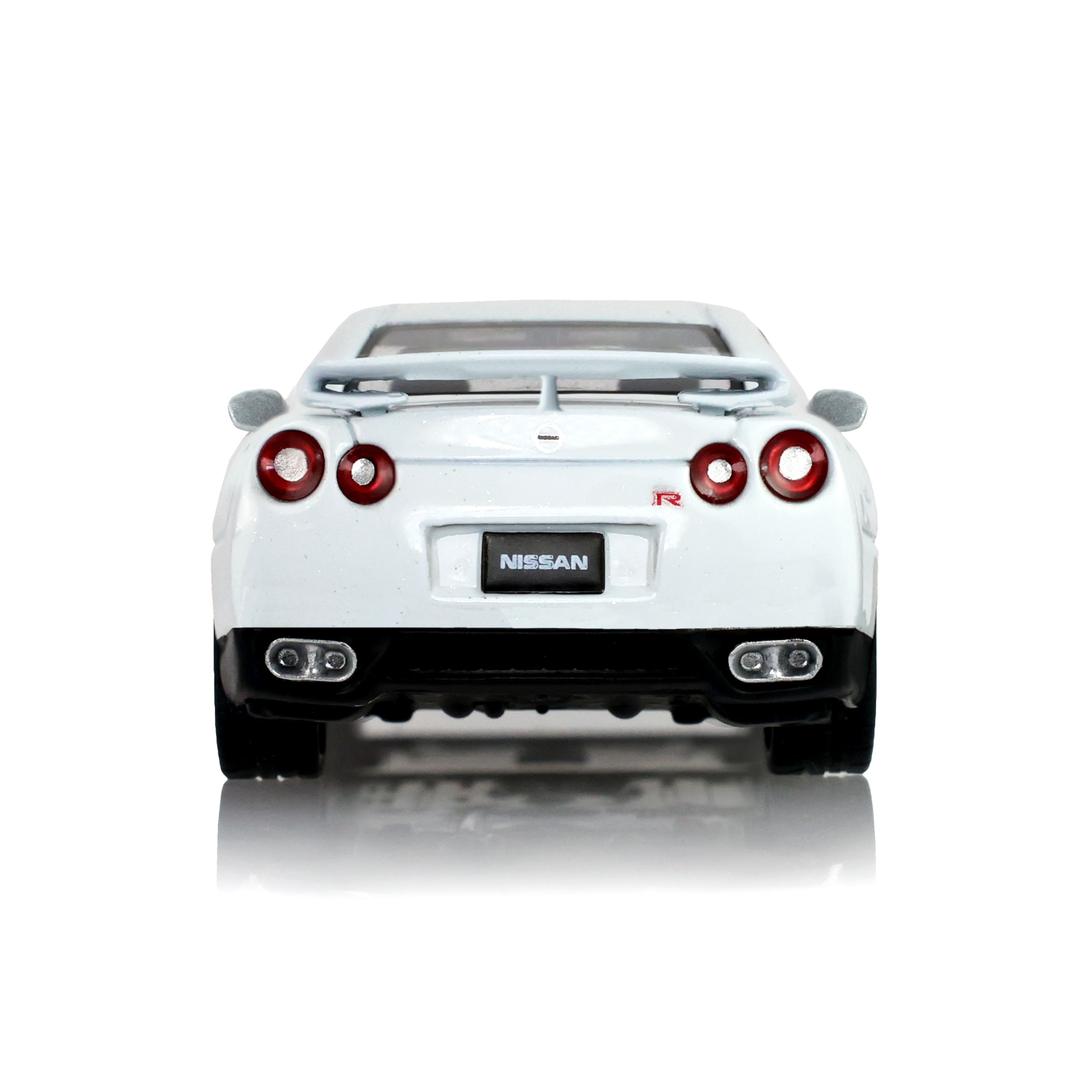 Nissan GTR R35 2007 With Custom Wheels *Tokyo Torque Series 10* pearl white 1:64 Greenlight