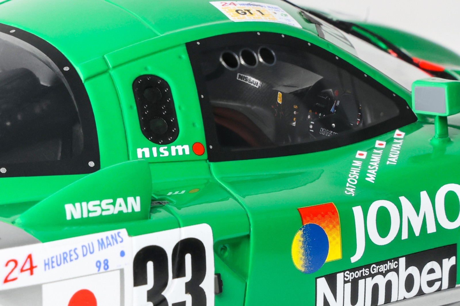 Nissan R390 GT1 #33 Le Mans 1998 1:18 GT Spirit