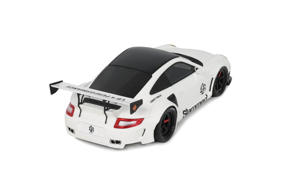 Porsche Tubro LB-Works 2024 white 1:18 GT Spirit