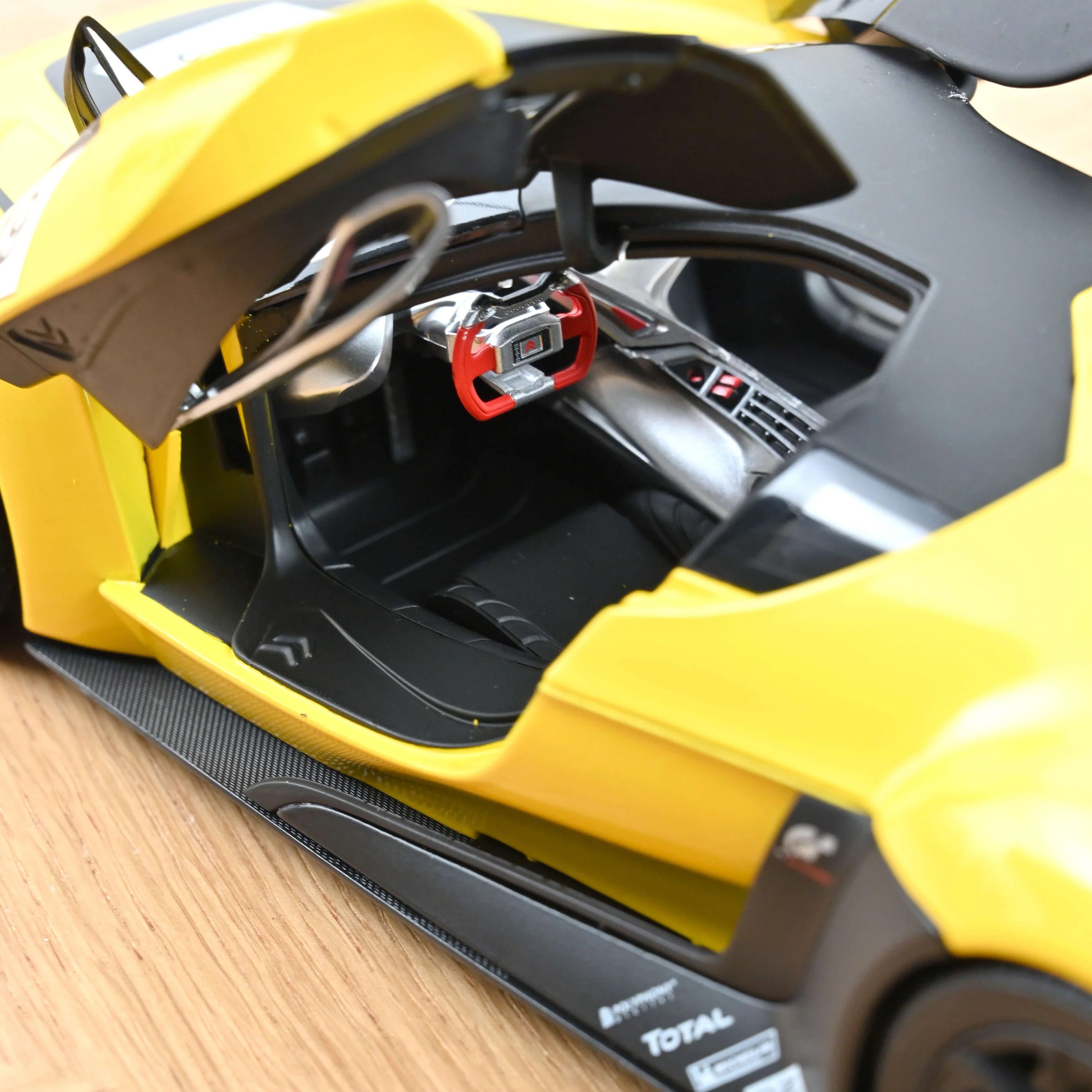 Citroën GT Concept Car 2008 yellow/black 1:18 Norev