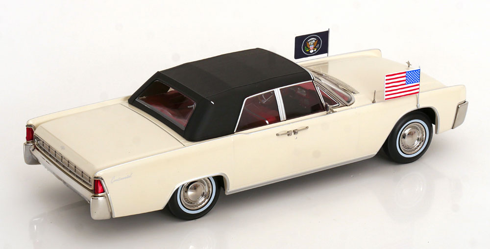 Lincoln Continental Convertible John F. Kennedy 1963 white 1:18 KK Scale