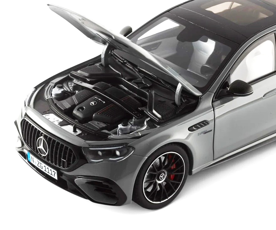 Mercedes-AMG E 53 Hybrid 4Matic+ alpin grey uni 1:18 NZG