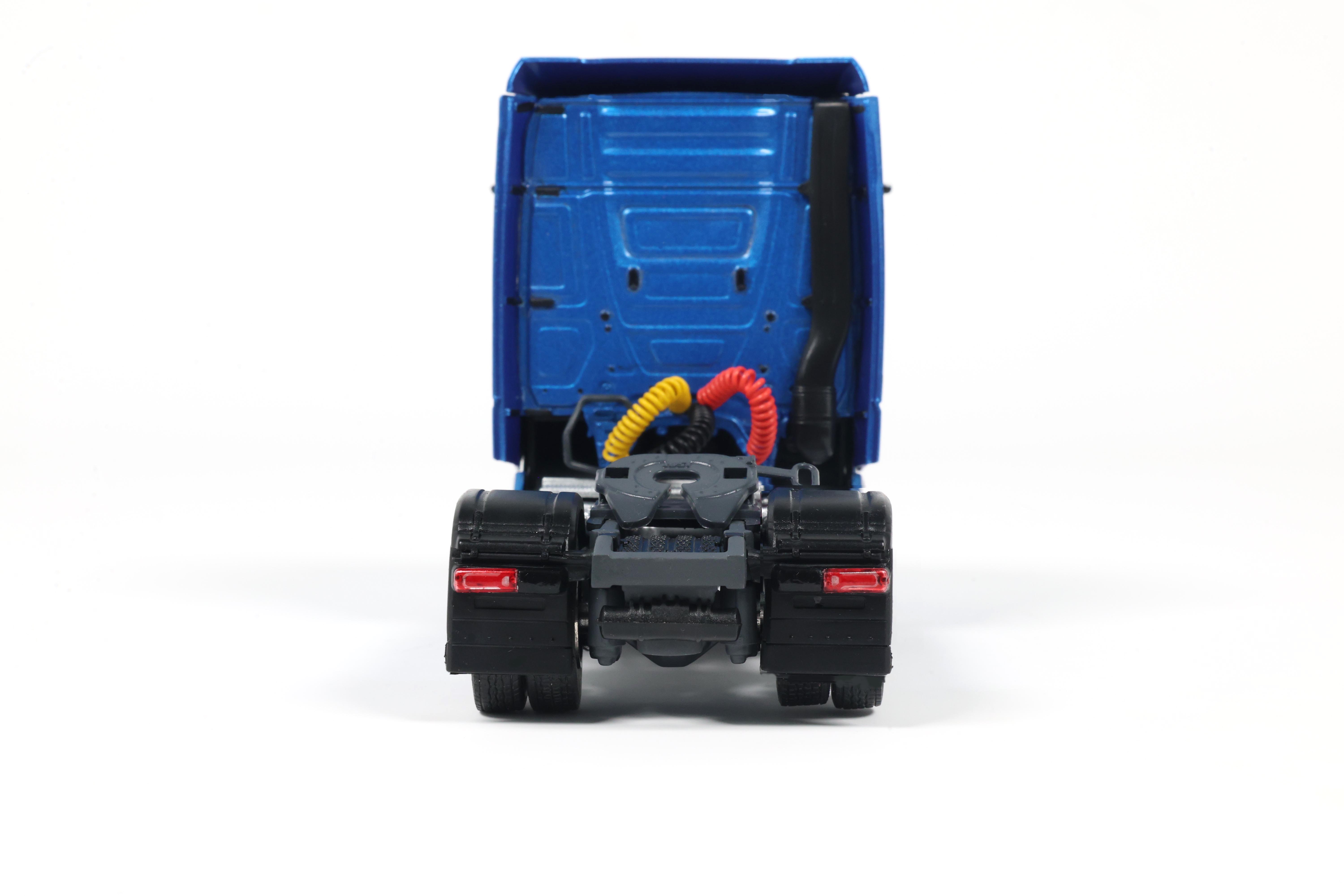 Mercedes-Benz Actros L 2024 blue 1:43 Solido