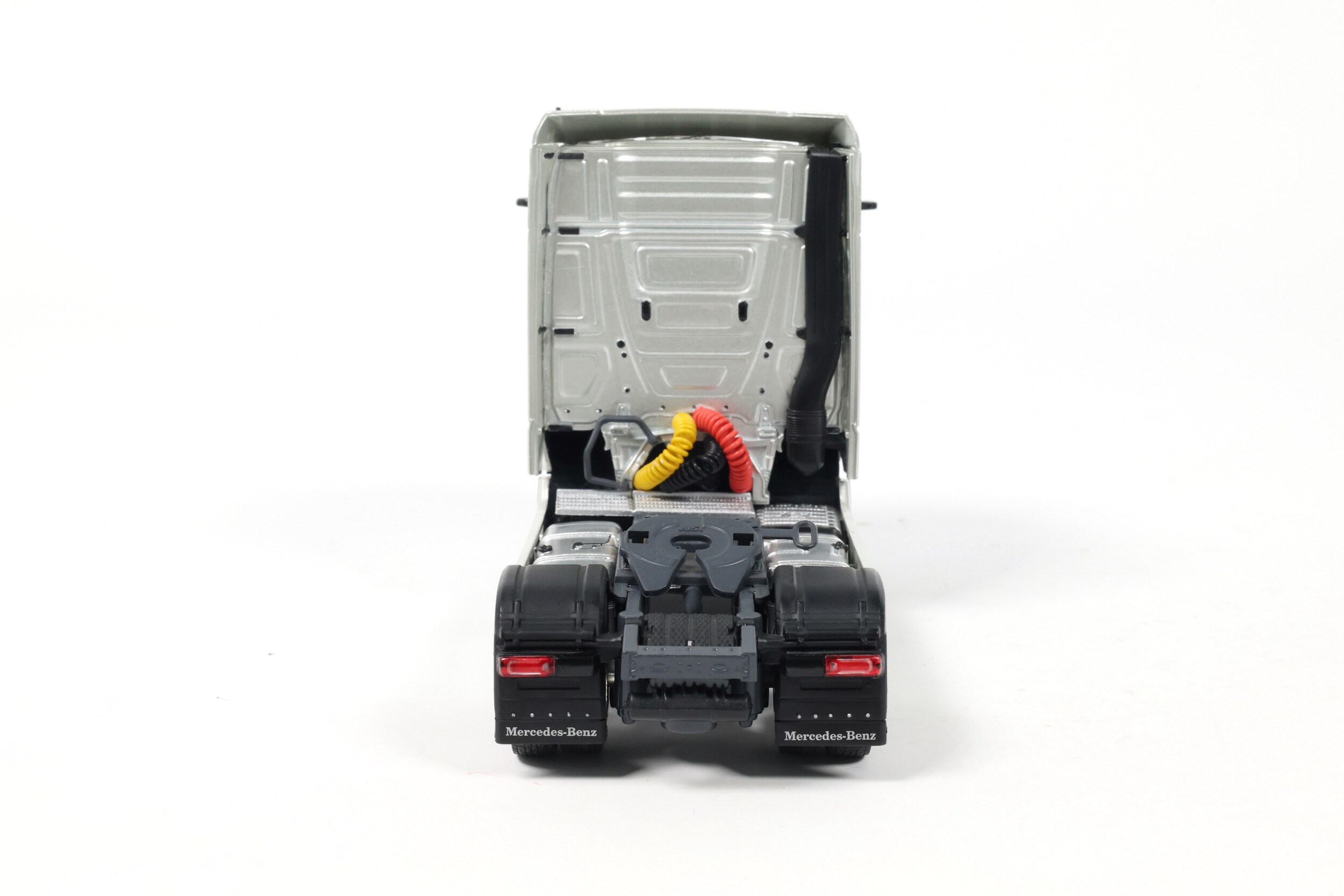 Mercedes-Benz Actros L 2024 silver 1:43 Solido