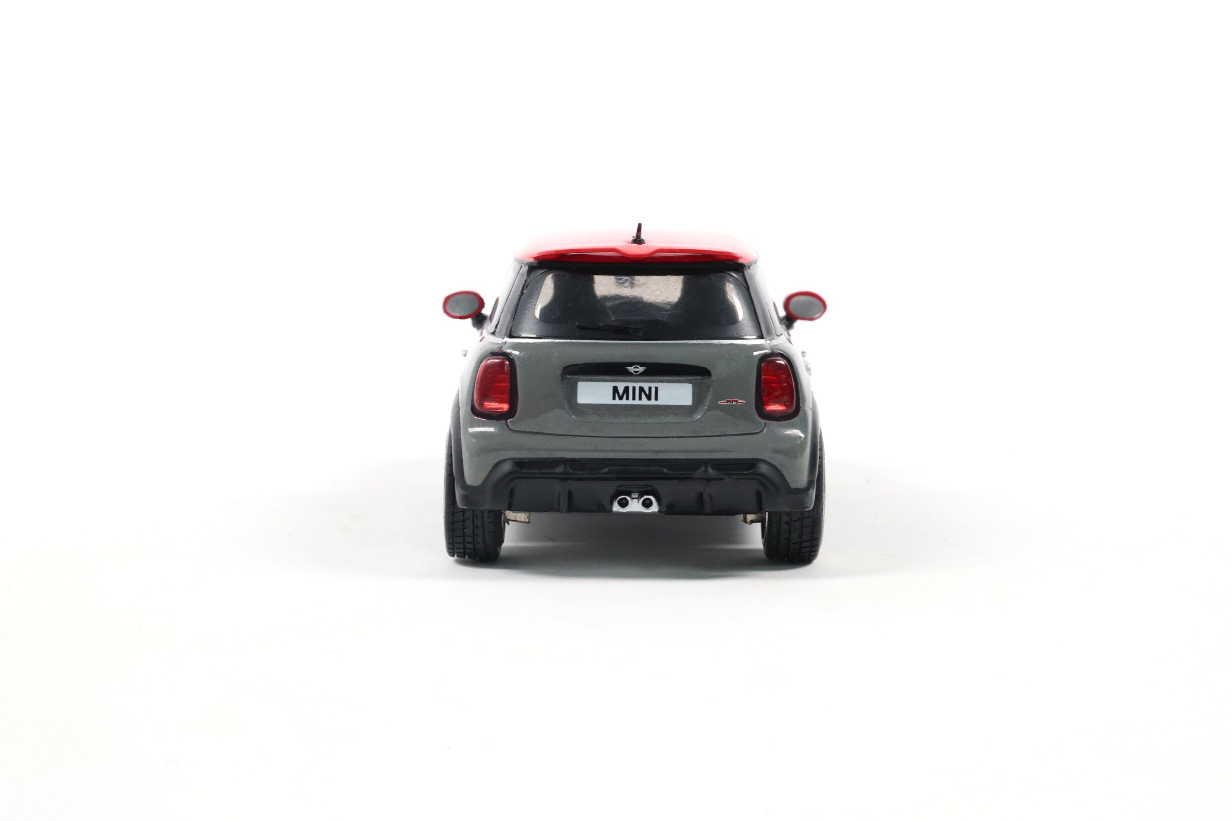 Mini Cooper John Cooper Works 2023 Moonwalk grey 1:43 Solido