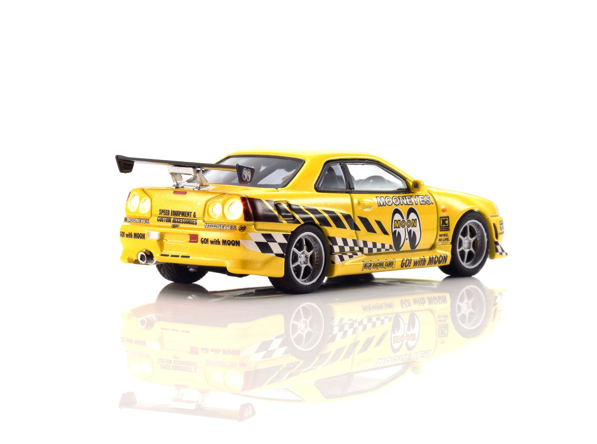 Nissan Skyline GT-R (R34) *Mooneyes 2* 2026 With Led 1:64 Kyosho