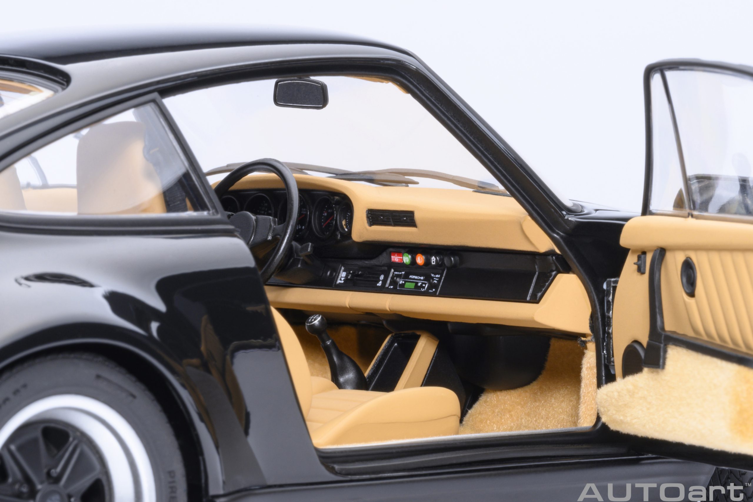 Porsche 911 930 Turbo 3.0 black 1:18 AUTOart
