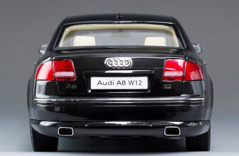 Audi A8 D3 6.0L W12 2008 black 1:18 Sun Star