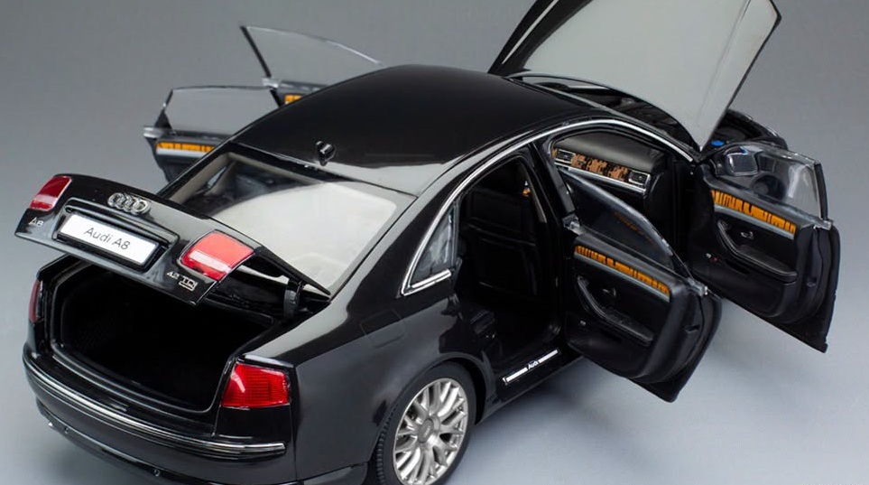 Audi A8 D3 4.2L TDi 2008 black 1:18 Sun Star