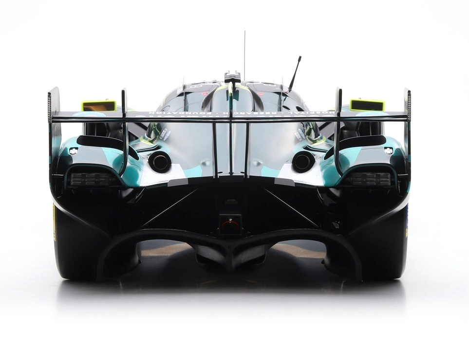 Aston Martin Valkyrie Thor Team #007 Tincknell/ Gamble/ Gunn 24H Le Mans 2025 1:8 Spark