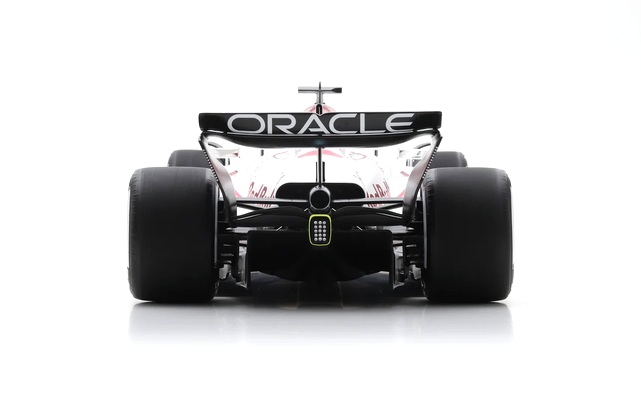 Red Bull Racing RB21 Oracle #1 M.Verstappen Winner Japan GP 2025 1:8 Spark