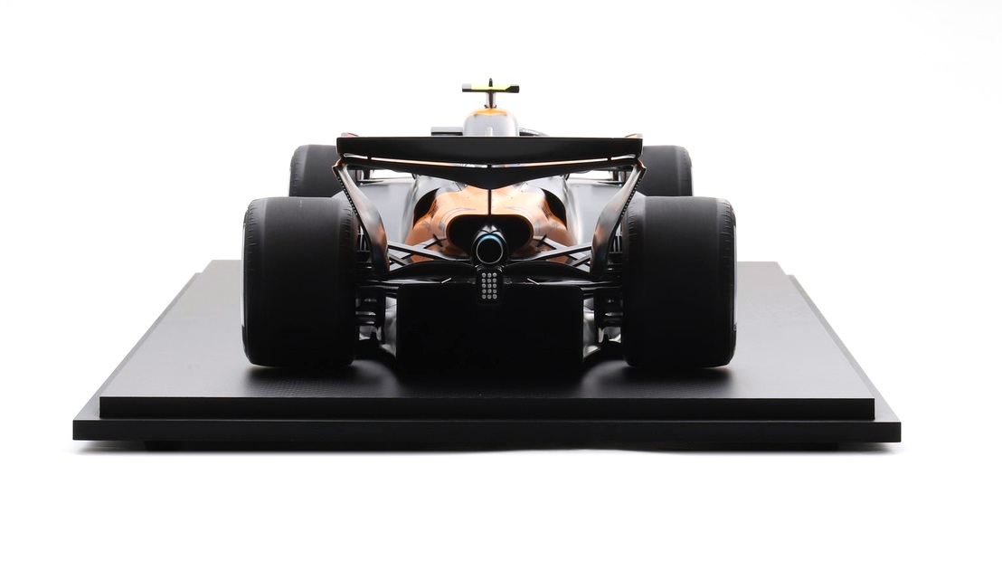 McLaren MCL39 #4 L.Norris 3rd Abu Dhabi GP 2025 F1 Drivers' World Champion 2025 1:8 Spark