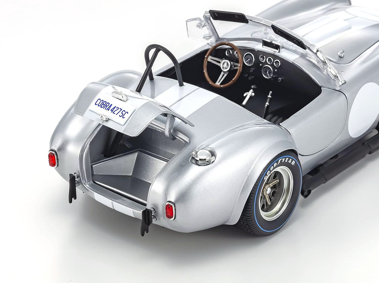 Shelby Cobra 427 S/C silver/white 1:18 Kyosho