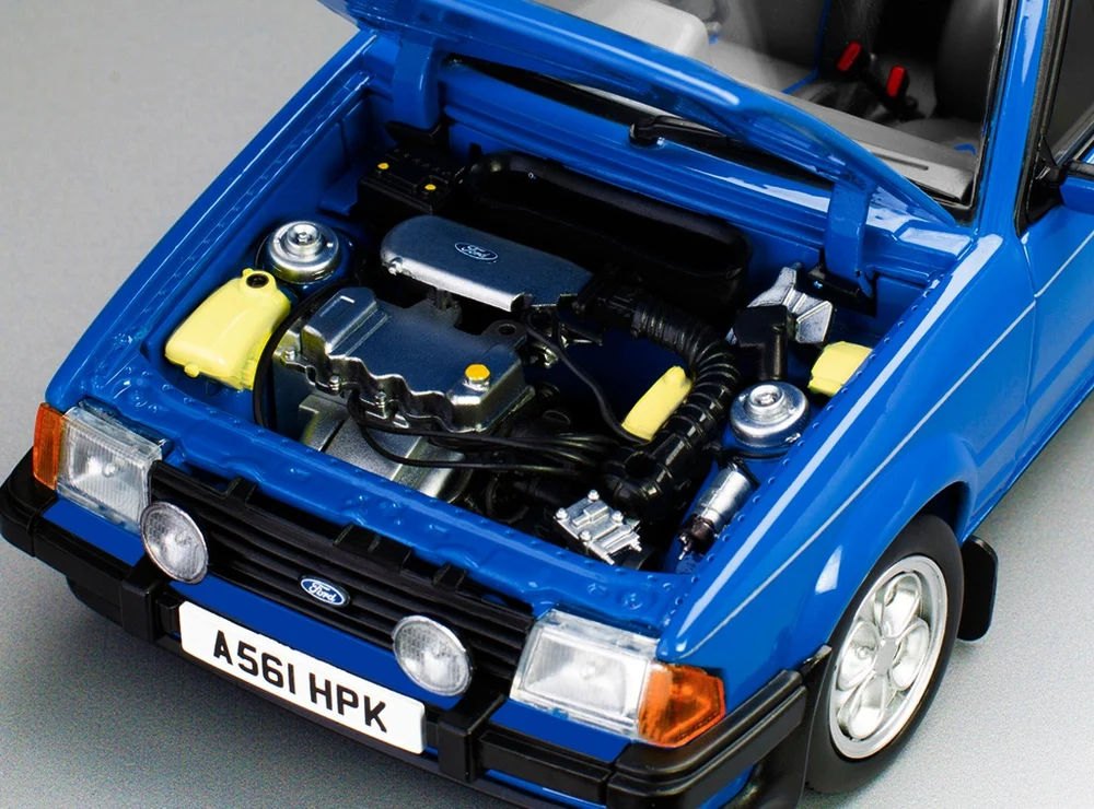 Ford Escort XR3i Cabriolet 1984 azure blue 1:18 Sun Star