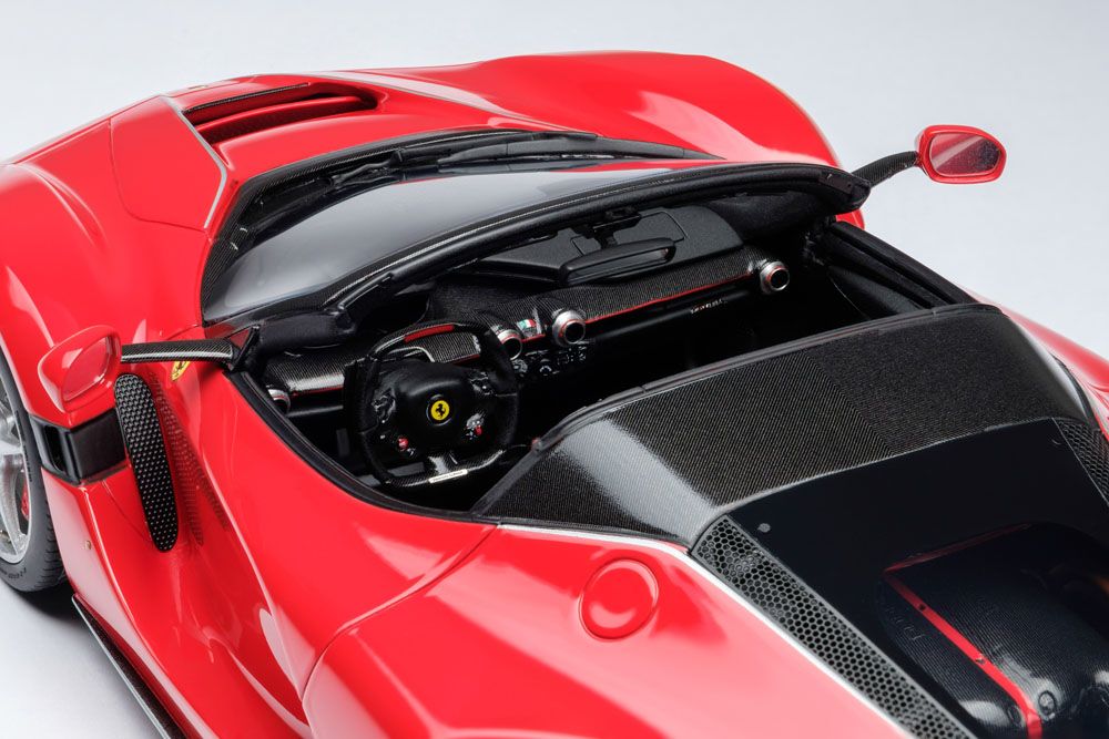 Ferrari LaFerrari Aperta red 1:18 Amalgam