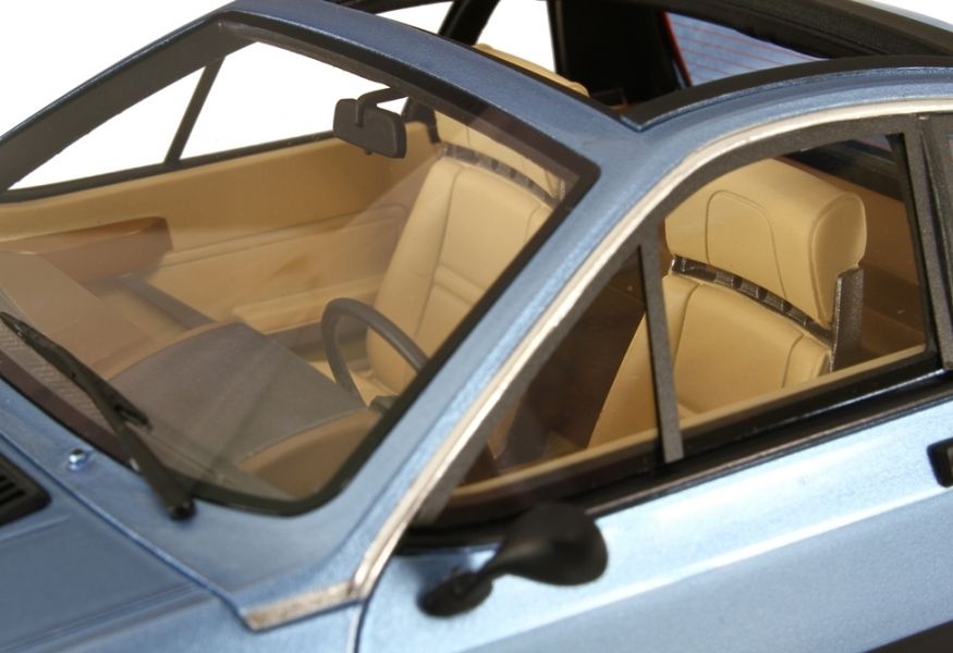 Lancia Scorpion 1976 green metallic 1:18 Laudoracing Model