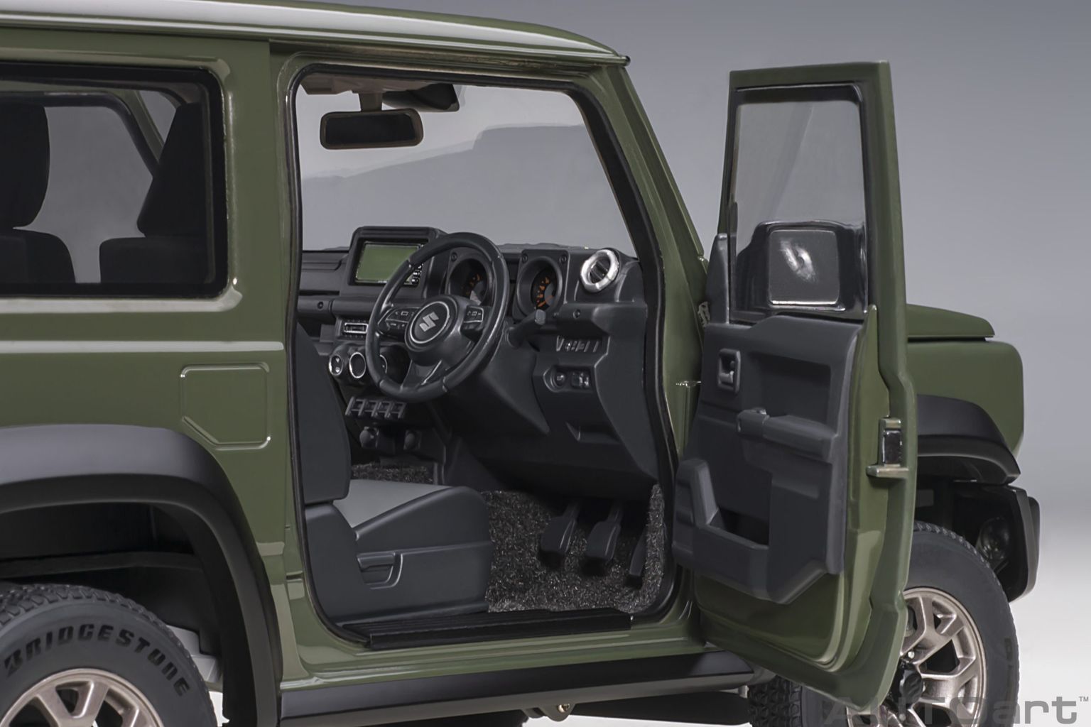 Suzuki Jimny SIERRA 2018 jungle green 1:18 AUTOart