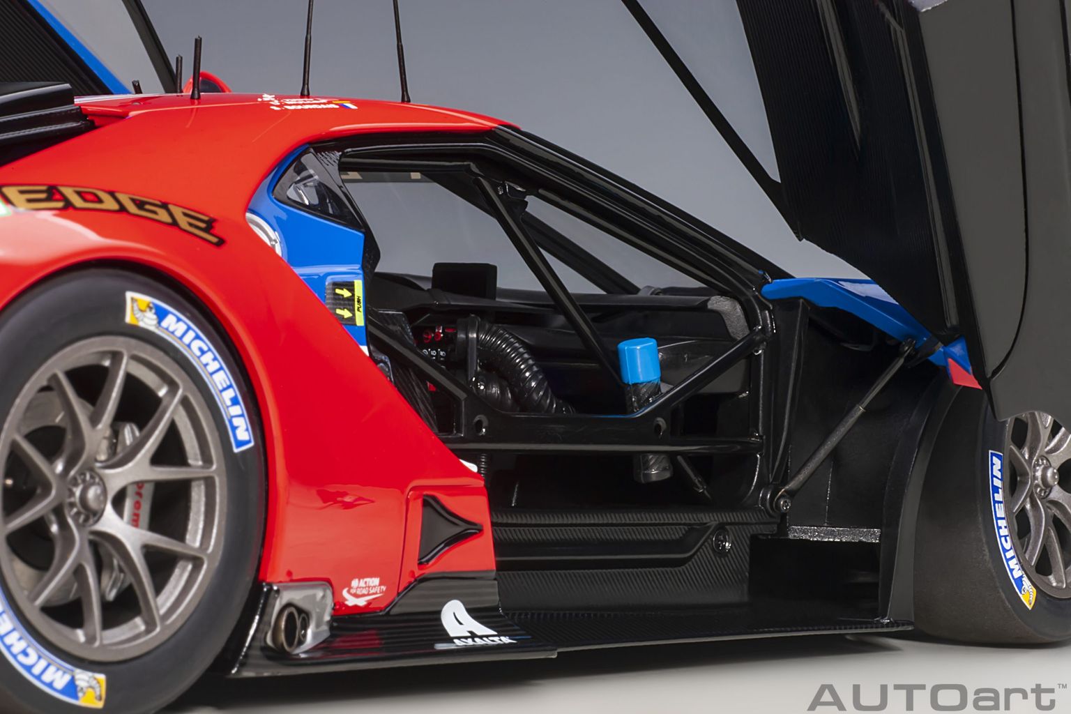 Ford GT Ecoboost 3.5l Turbo V6 #68 Bourdais/Hand/Muller Team Ford Chip Ganassi USA 24H Le Mans 2019 1:18 AUTOart