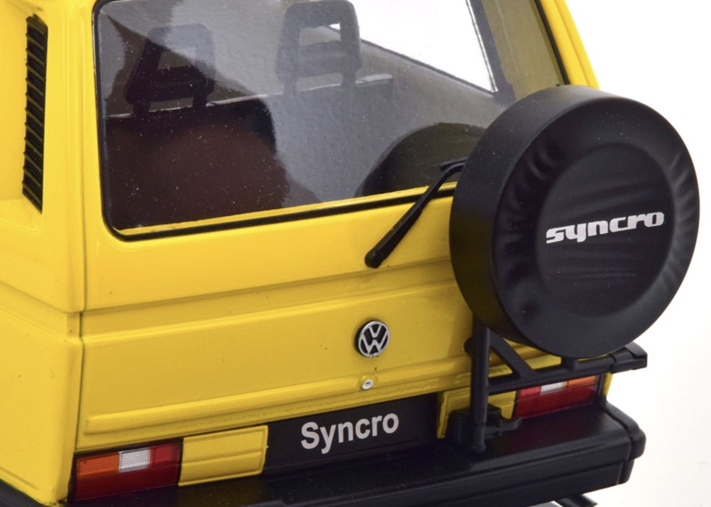 Volkswagen T3 Minibus SYNCRO 1987 yellow 1:18 KK Scale