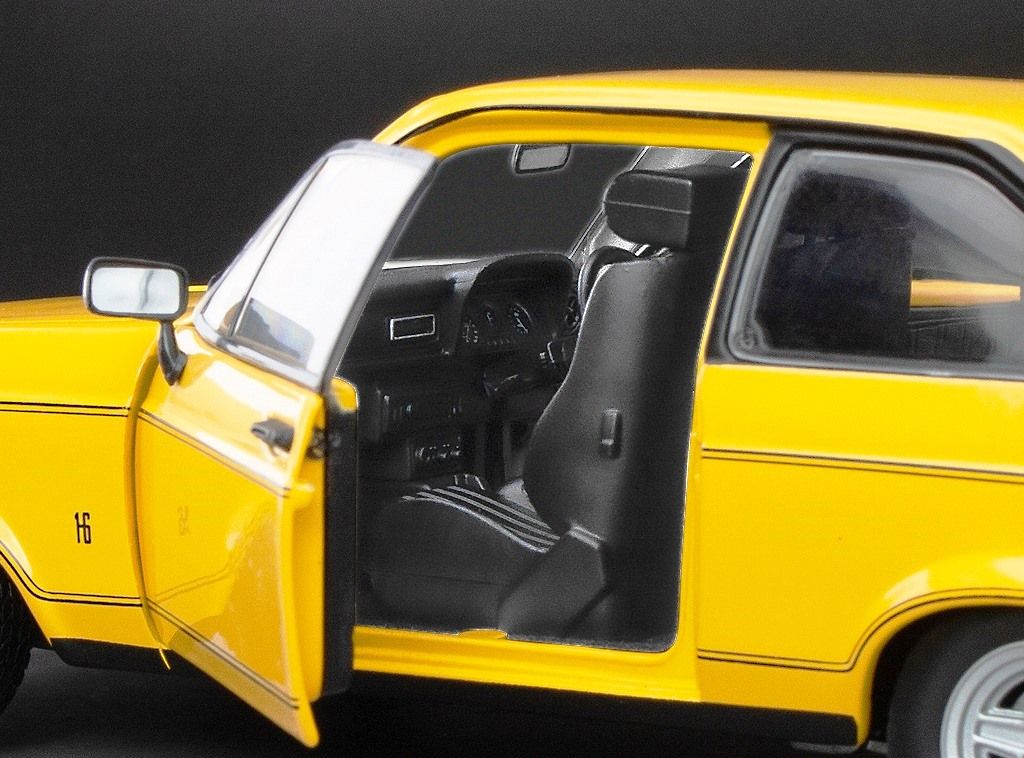 Ford Escort MKII RS Mexico 1976 yellow 1:18 Sun Star