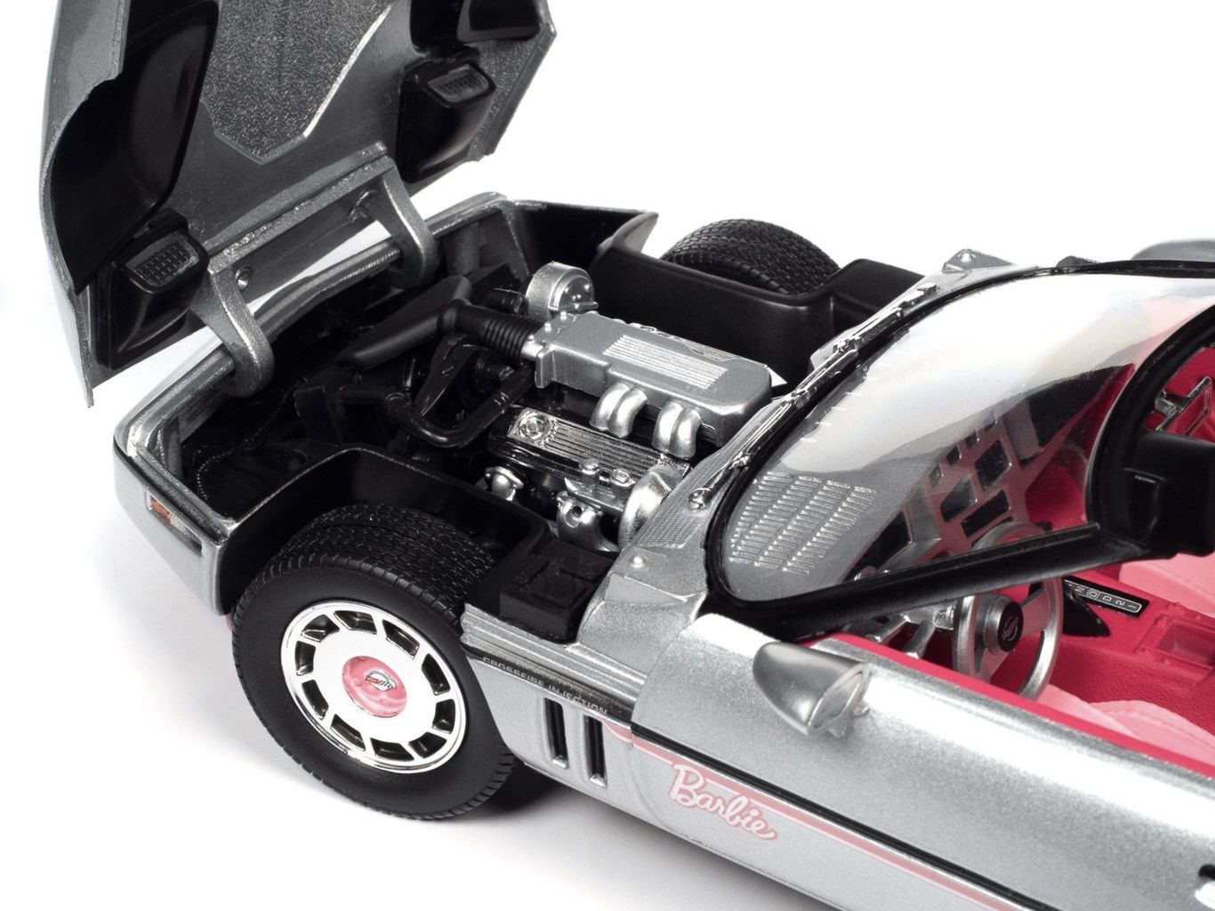 Barbie Chevy Corvette 1986 silver/Barbie pink 1:18 Auto World
