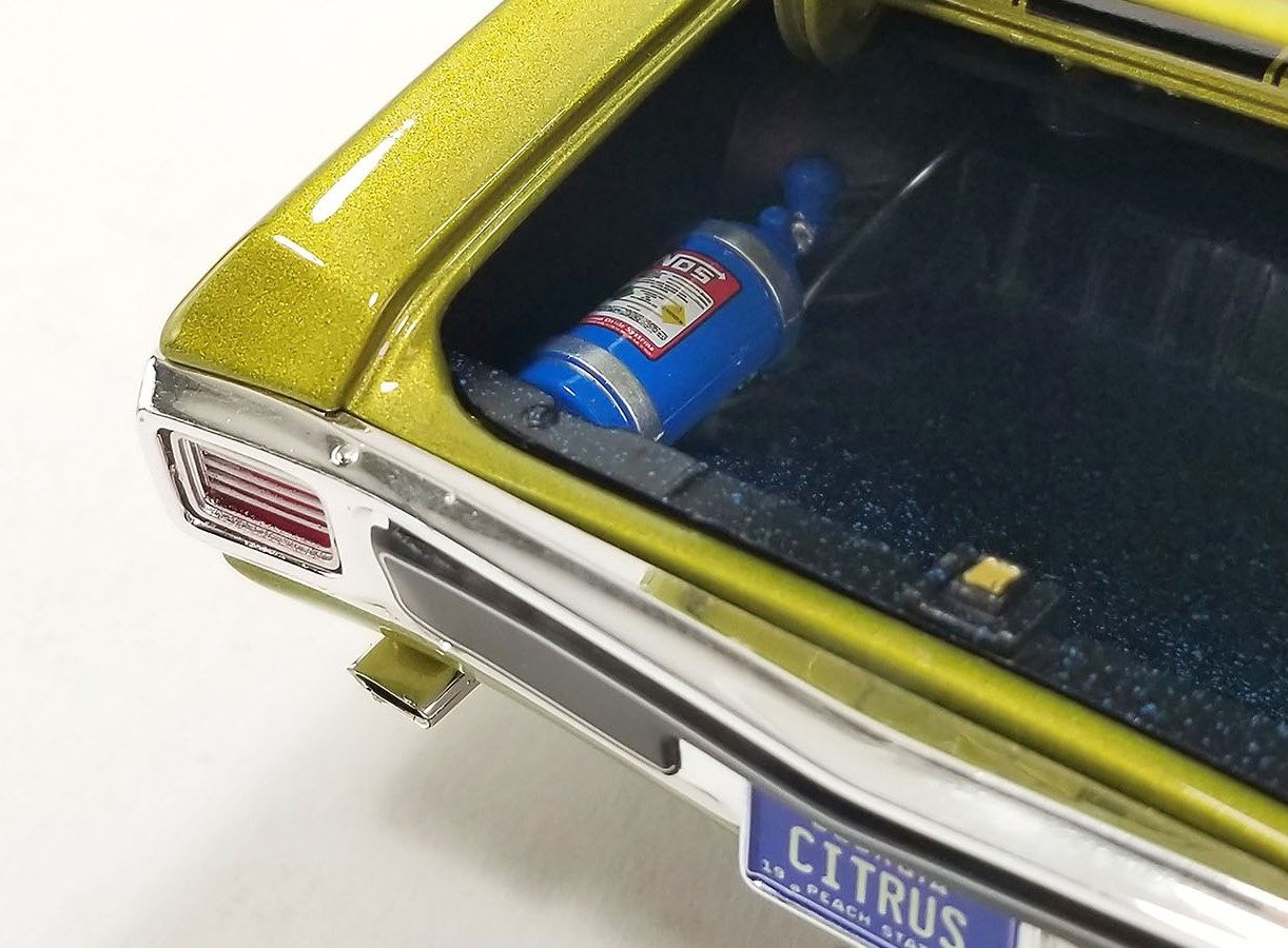 Chevrolet Chevelle SS Restomod with All New Engine Parts Stacked Injection 454 Engine 1970 with Vinyl Roof green/black stripes 1:18 Acme Diecast