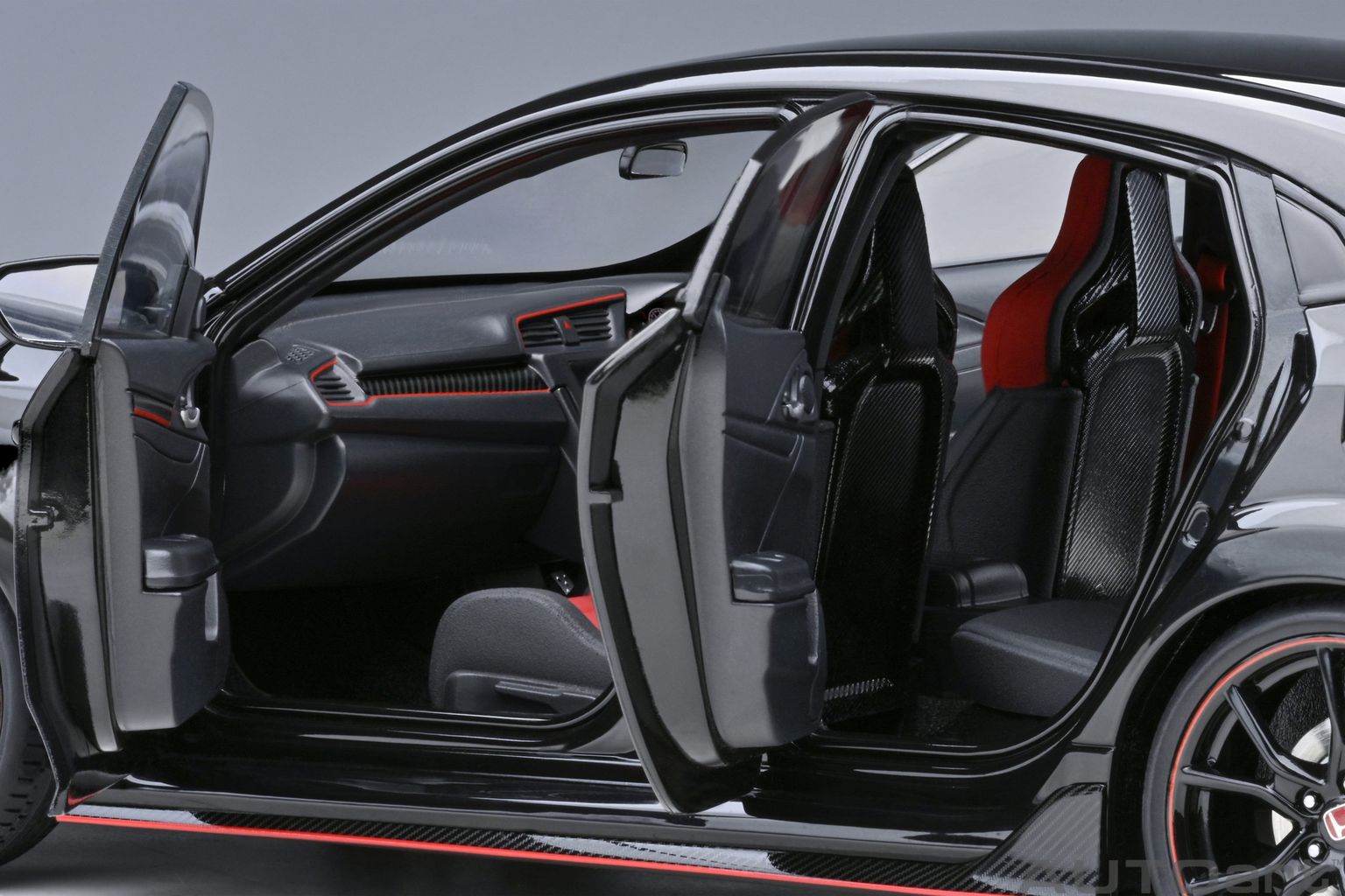 Honda Civic Type R FK8 2021 crystal black pearl 1:18 AUTOart