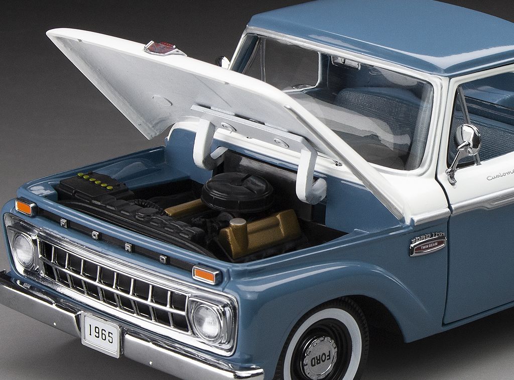 Ford F-100 Custom Cab Pickup 1965 blue/white 1:18 Sun Star