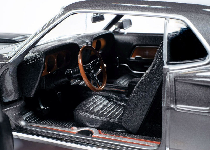 Ford Mustang John Wick Movie Edition 1969 hitman grey 1:18 Auto World