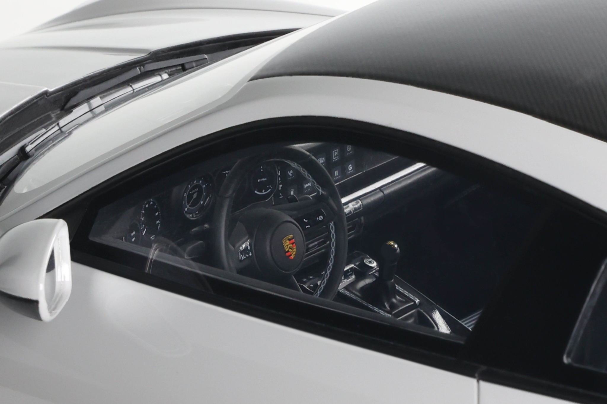 Porsche 992 GT3 Touring grey 1:12 GT Spirit