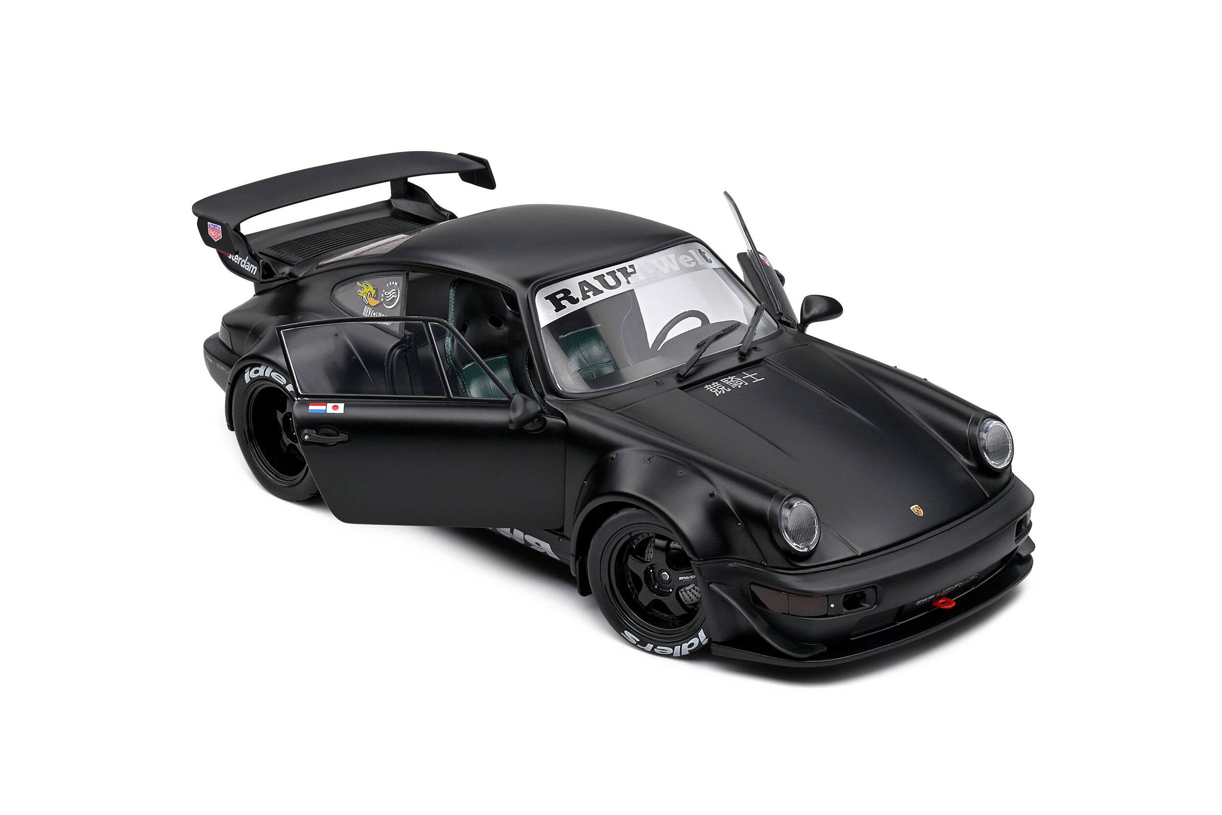 Porsche 911 964 RWB Bodykit Darth Vader 2016 1:18 Solido